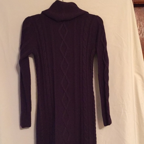 Dress - Picture 3 of 8